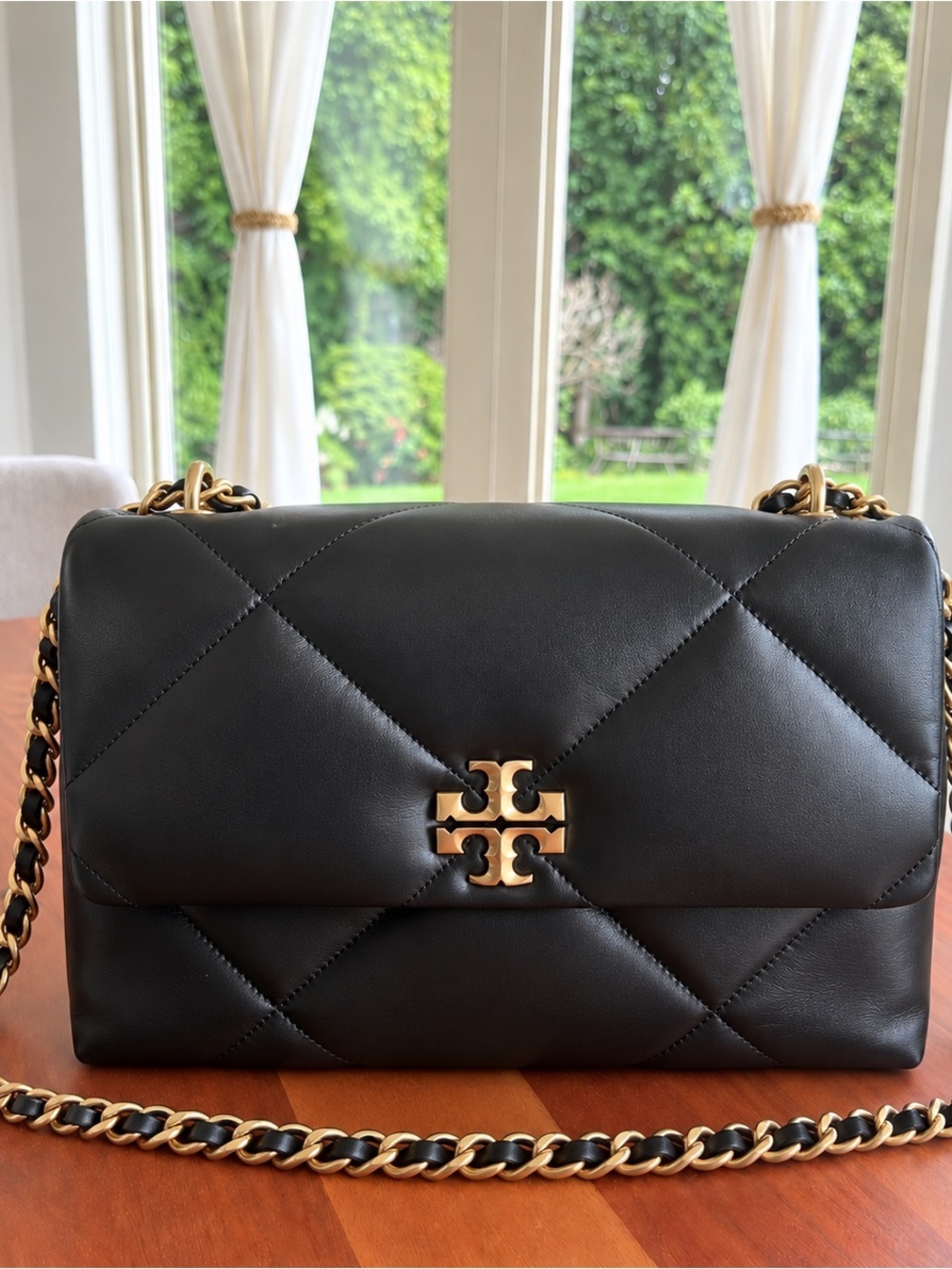 ✨ ICONIC BLACK & GOLD 🖤 Tory Burch MED Kira Diamond Quilt Convertible Bag • NW
